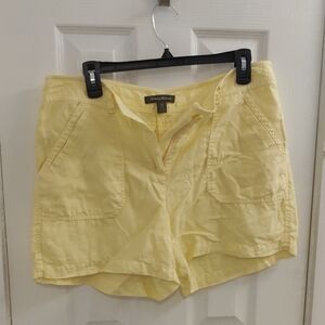 Tommy Bahama Women's Yellow Shorts